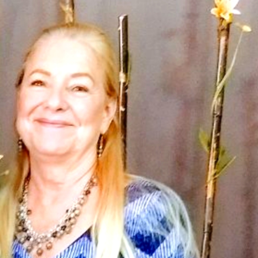 Meet your Posher, Joy